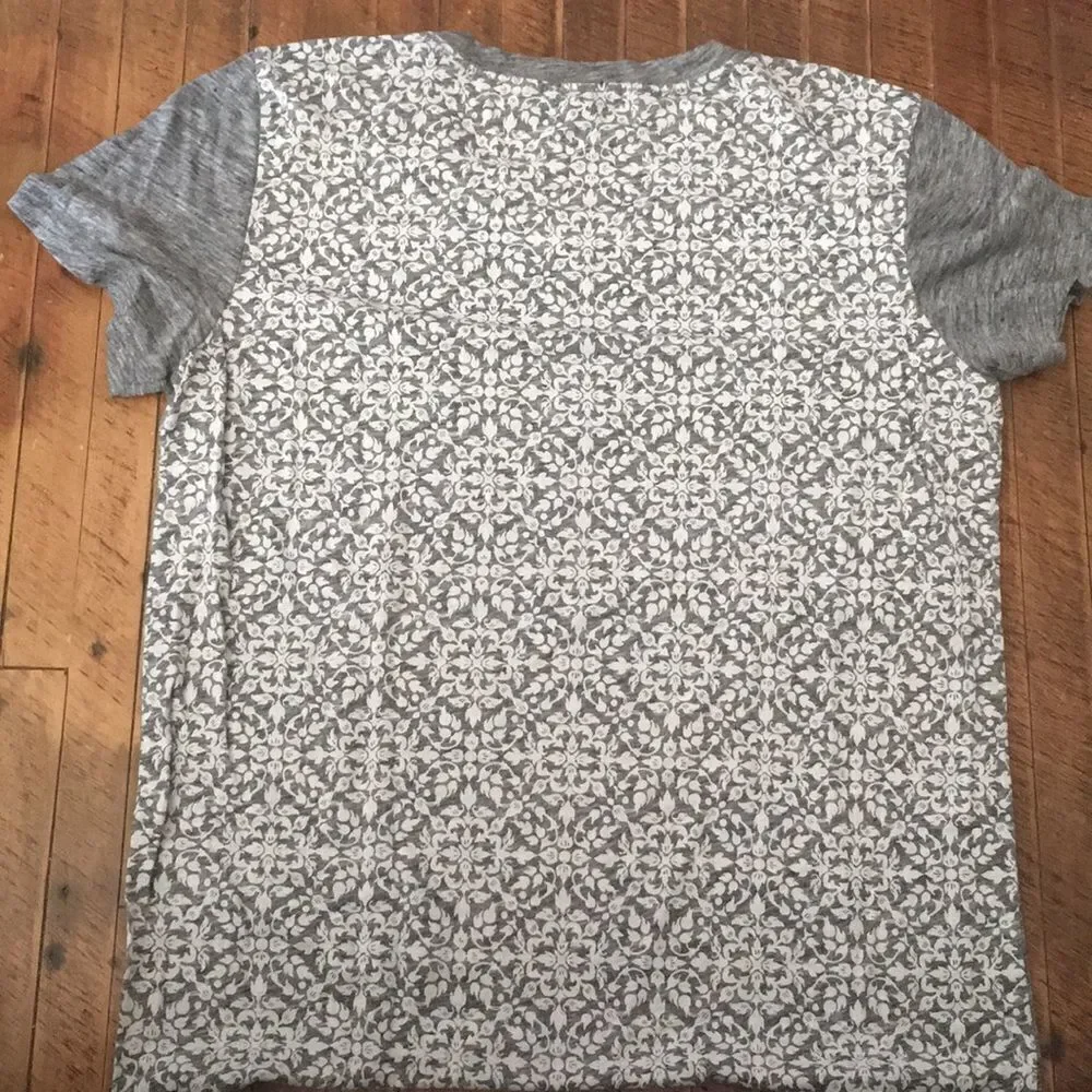 Une believe gray J Crew M shirt